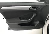 A vendre VOLKSWAGEN T-ROC Life Plus 2023 occasion photo 24