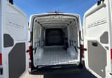 A vendre VOLKSWAGEN UTILITAIRES CRAFTER FOURGON BUSINESS 2025 occasion photo 19